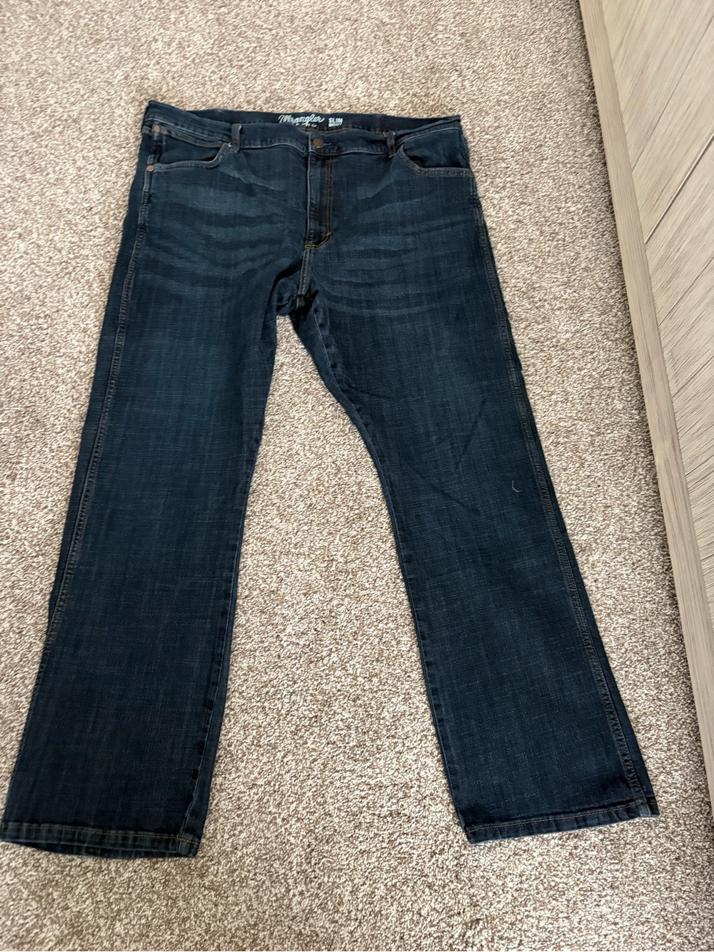 Wrangler Men's Dark Indigo Straight Jeans